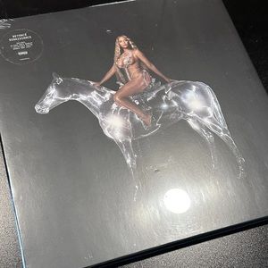 Beyonce - Renaissance (Collector's Edition) 2xLP Vinyl Sealed